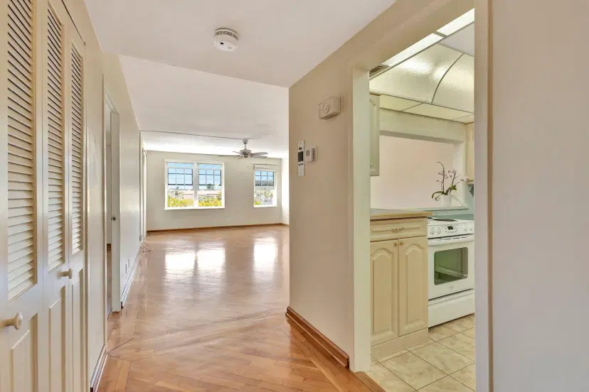 Picture of 3475 S Ocean Boulevard 304, Palm Beach FL 33480