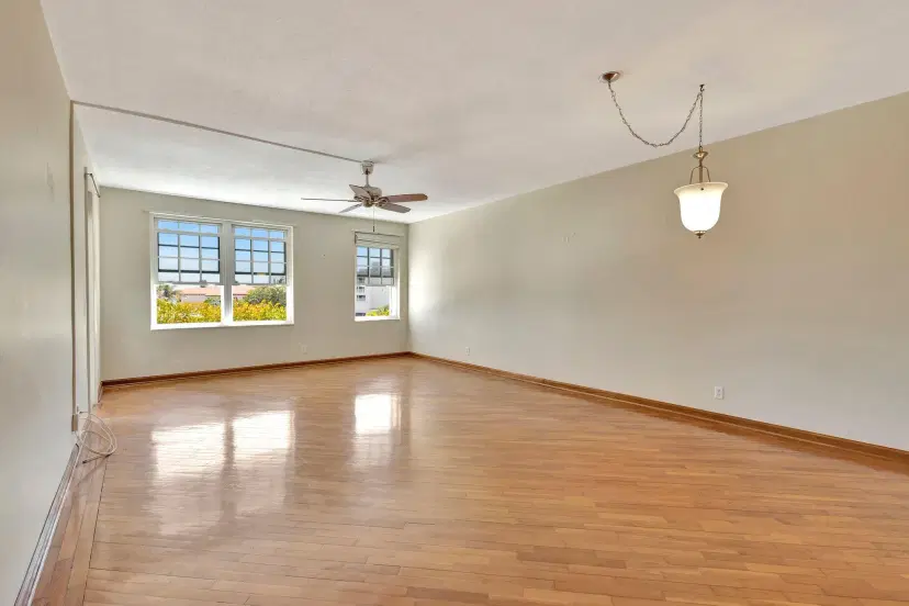 Picture of 3475 S Ocean Boulevard 304, Palm Beach FL 33480
