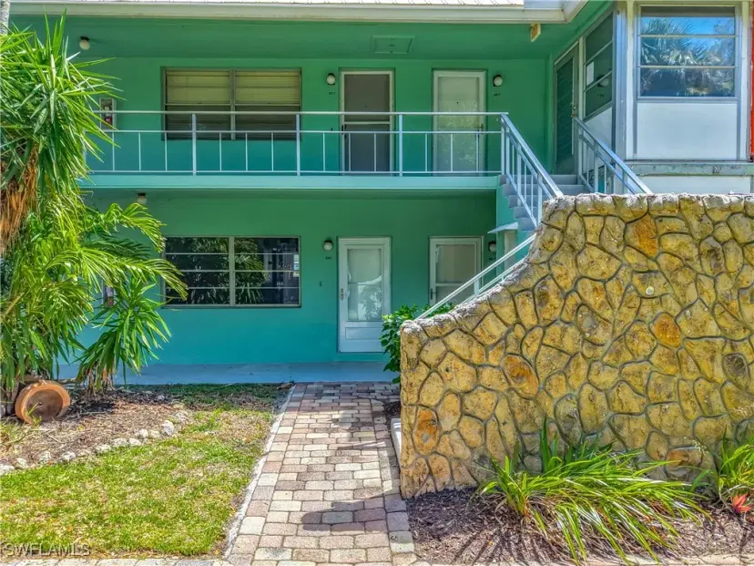 Picture of 3225 E Riverside Dr 63F, Fort Myers FL 33916
