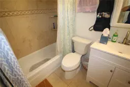 Picture of 2860 NE 14Th St 103 D, Pompano Beach, FL 33062