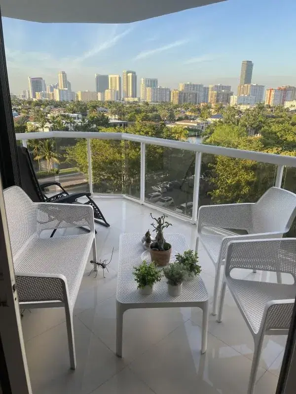 Picture of 3610 Yacht Club Dr 701, Miami FL 33180