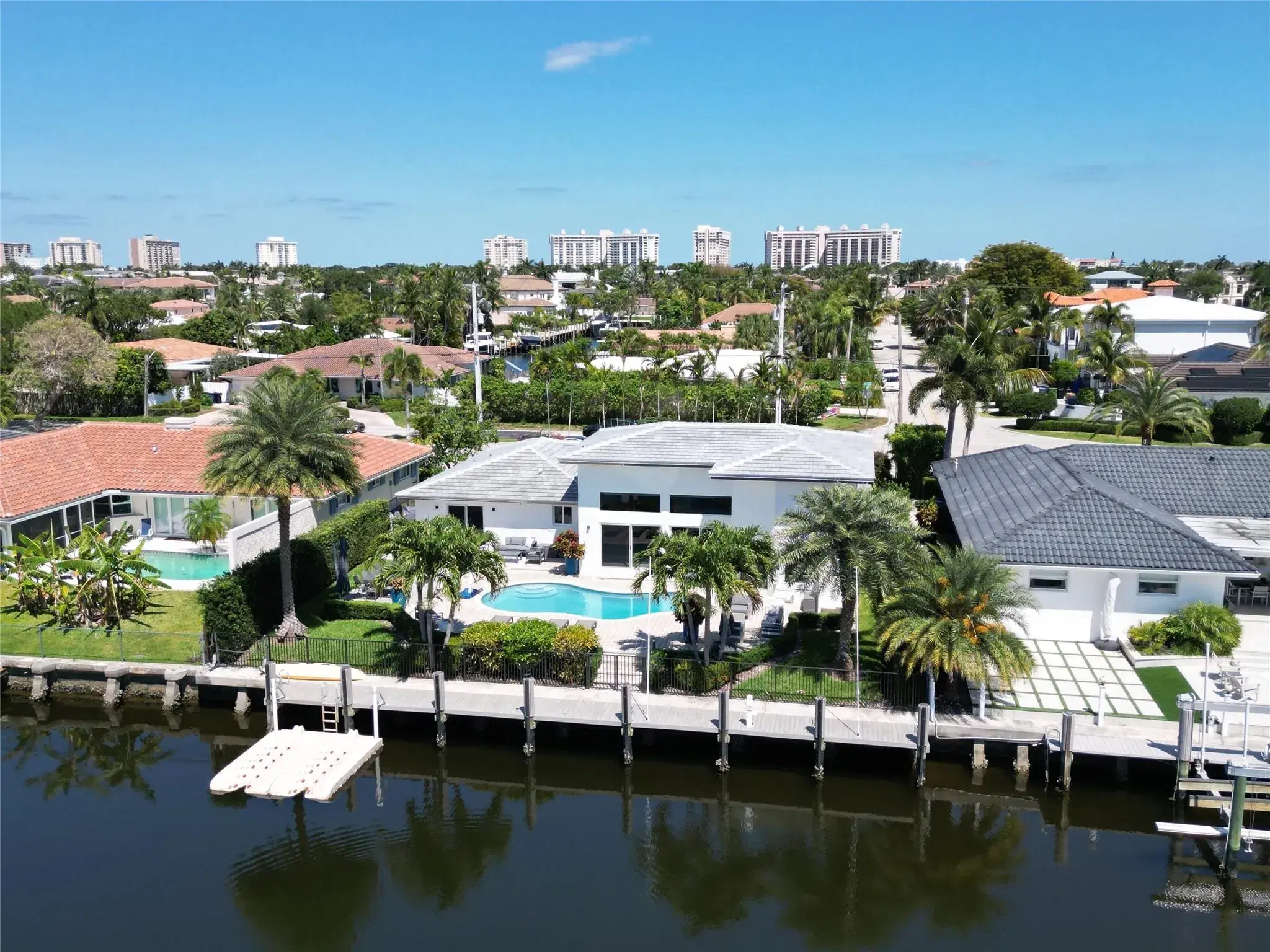 Picture of 5621 Bayview Drive, Fort Lauderdale, FL 33308