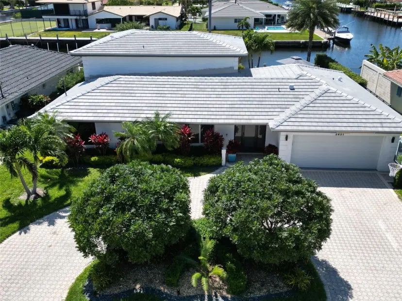 Picture of 5621 Bayview Drive, Fort Lauderdale FL 33308