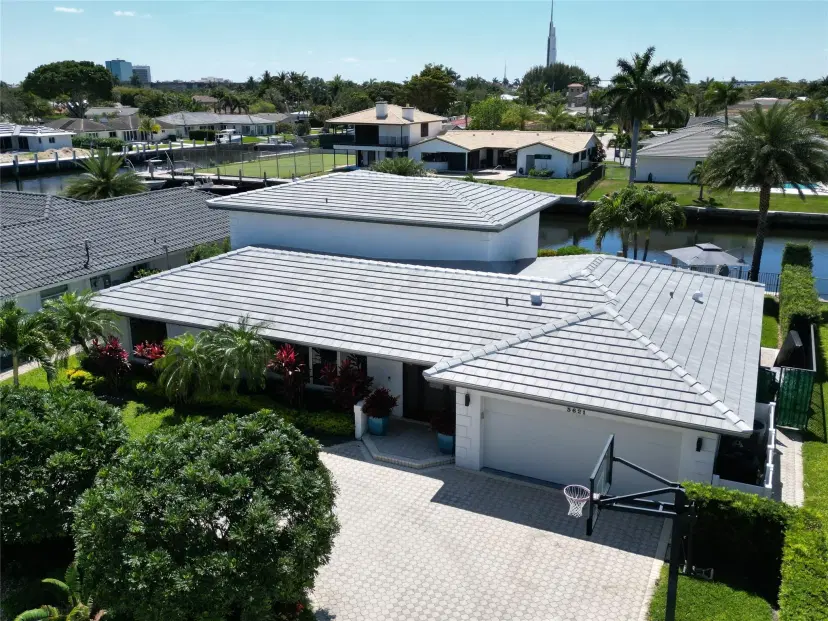 Picture of 5621 Bayview Drive, Fort Lauderdale FL 33308