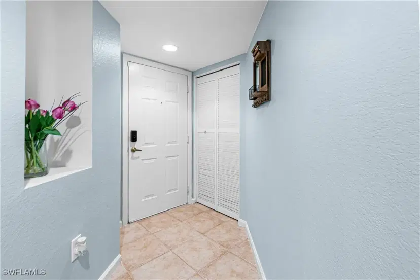 Picture of 4121 Residence Dr 303, Fort Myers FL 33901