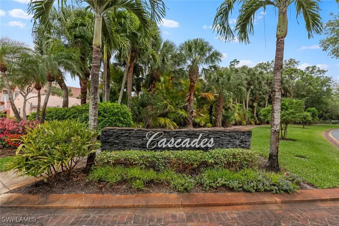 Picture of 1972 Cascades Dr 5401, Naples, FL 34112