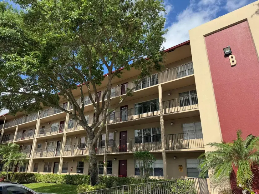 Picture of 850 SW 133Rd Terrace 315B, Pembroke Pines FL 33027
