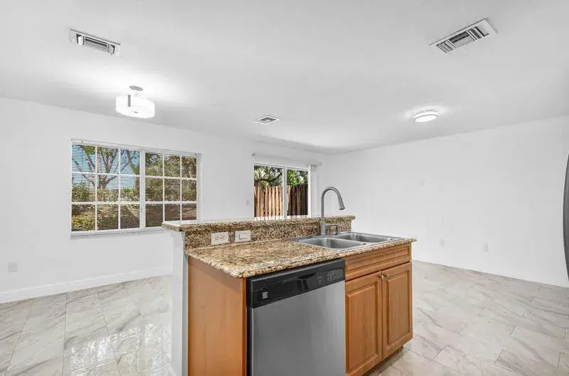 Picture of 6635 Old Farm Trail, Boynton Beach FL 33437