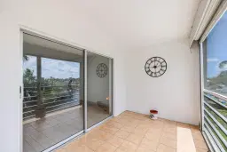 Picture of 3010 NE 16Th Ave 405, Oakland Park, FL 33334