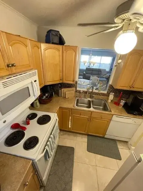 Picture of 600 SE 2Nd Ave K4, Deerfield Beach FL 33441