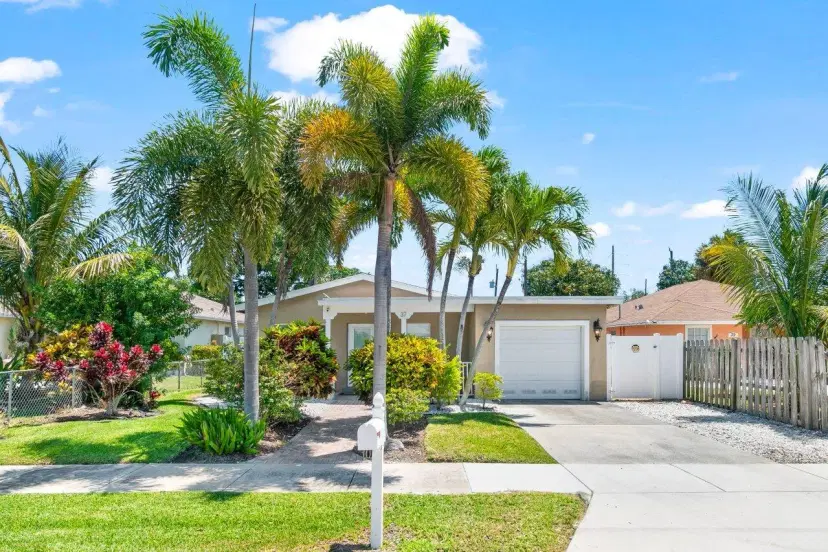 Picture of 37 SW 13Th Avenue, Delray Beach FL 33444