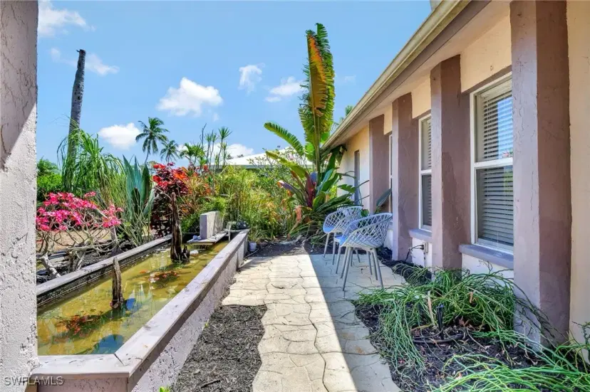 Picture of 4384 Parrot Ave, Naples FL 34104