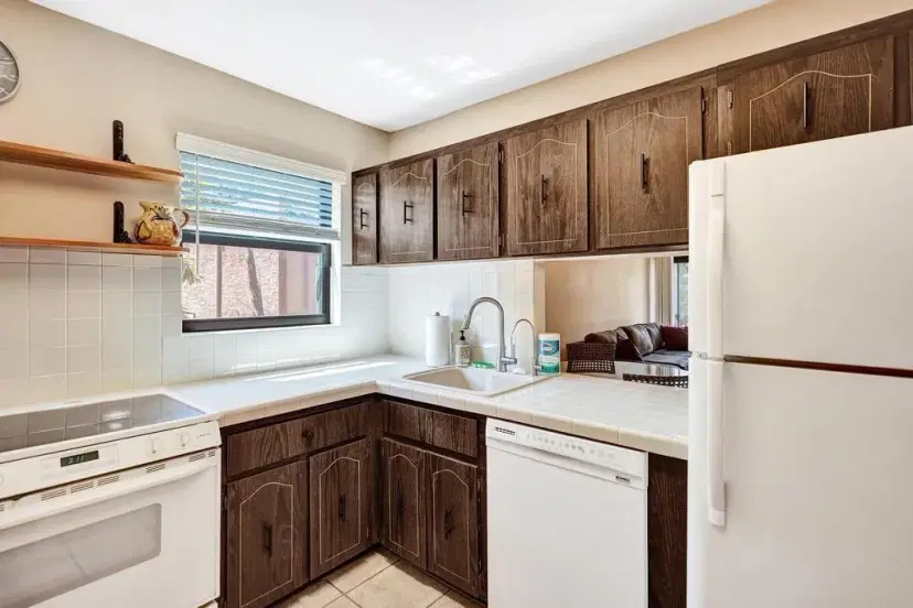 Picture of 8851 N New River Canal Rd 17E, Plantation FL 33324