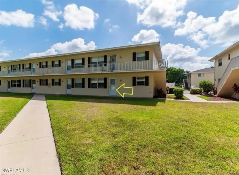 Picture of 3325 Airport Rd N T1, Naples FL 34105