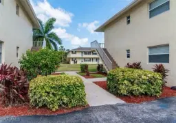 Picture of 3325 Airport Rd N T1, Naples, FL 34105