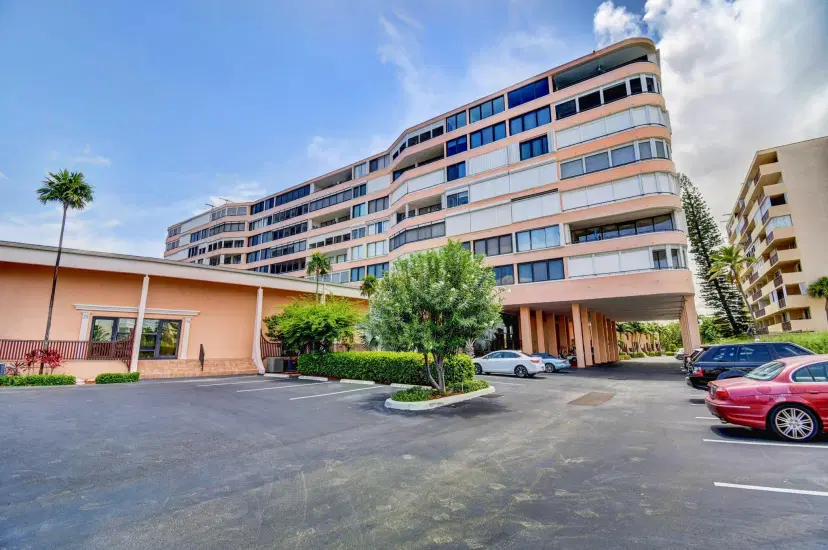 Picture of 3589 S Ocean Boulevard 609, South Palm Beach FL 33480