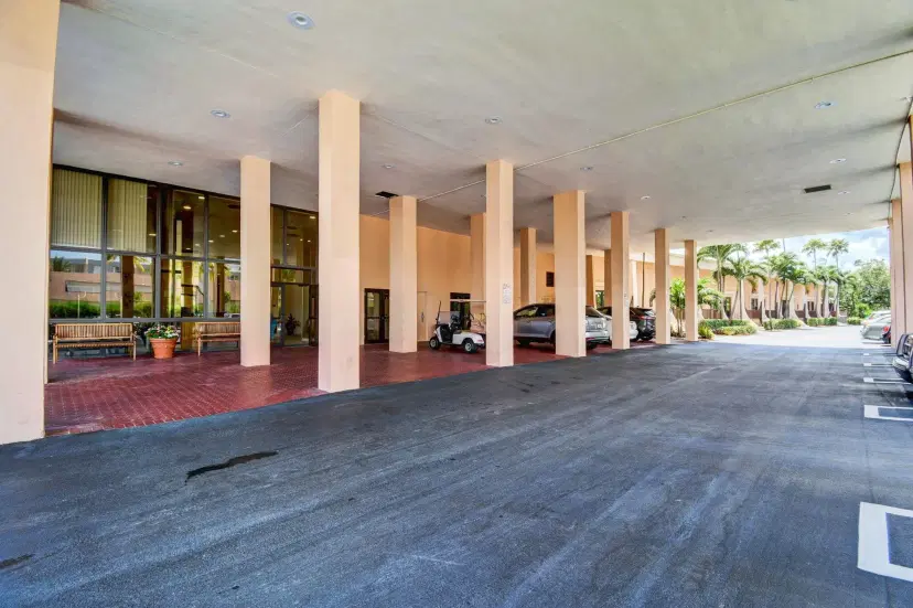 Picture of 3589 S Ocean Boulevard 609, South Palm Beach FL 33480
