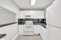 Picture of 3050 Sunrise Lakes Dr 307, Fort Lauderdale, FL 33322