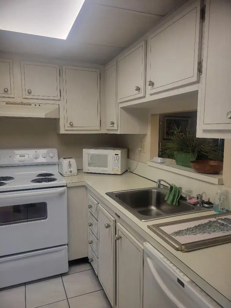 Picture of 4706 NW 36Th St 402, Lauderdale Lakes FL 33319