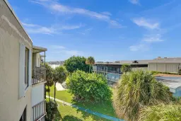 Picture of 890 N Federal Highway 410, Lantana, FL 33462