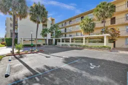 Picture of 890 N Federal Highway 410, Lantana, FL 33462