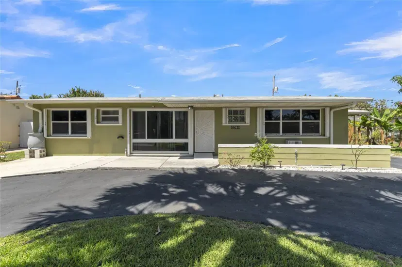 Picture of 2361 NE 9Th Ave, Pompano Beach FL 33064