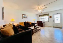 Picture of 313 Chatham P, West Palm Beach, FL 33417