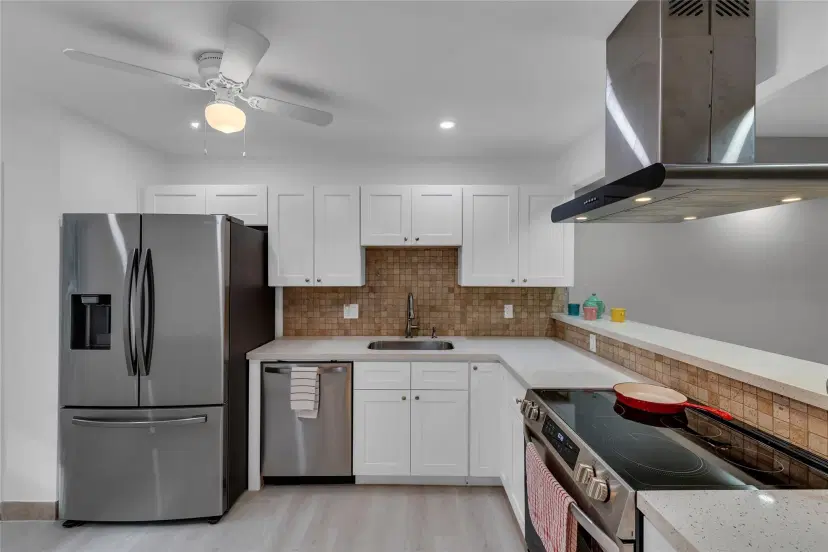 Picture of 802 Cypress Grove Lane 105, Pompano Beach FL 33069