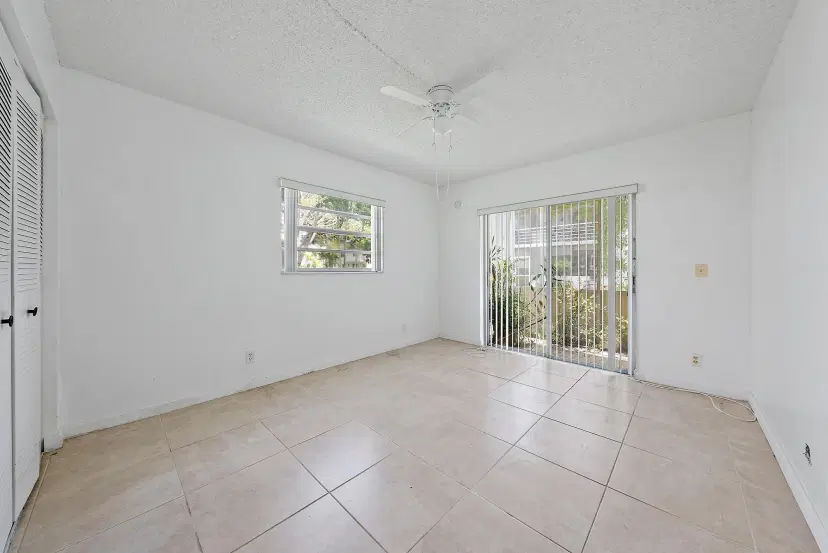 Picture of 869 S Flanders S, Delray Beach FL 33484