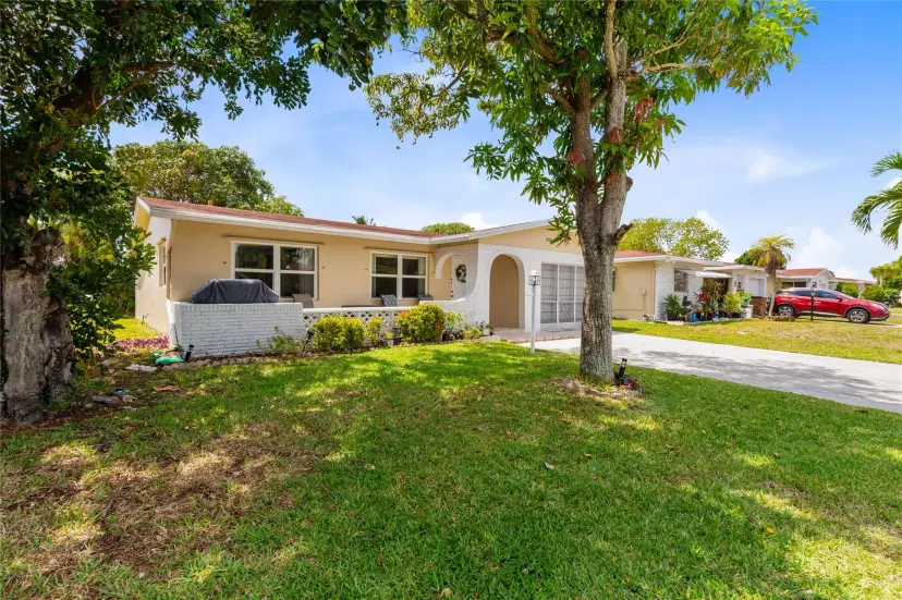 Picture of 1010 NW 49Th Ct, Deerfield Beach FL 33064