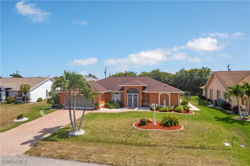Picture of 214 SE 31St St, Cape Coral FL 33904