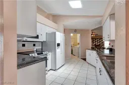 Picture of 214 SE 31St St, Cape Coral, FL 33904