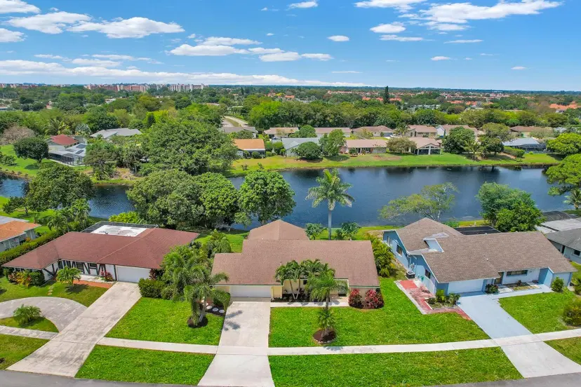 Picture of 6125 Winding Brook Way, Delray Beach FL 33484