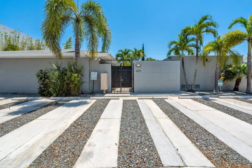Picture of 3475 SW 1St Ave 12, Miami FL 33145