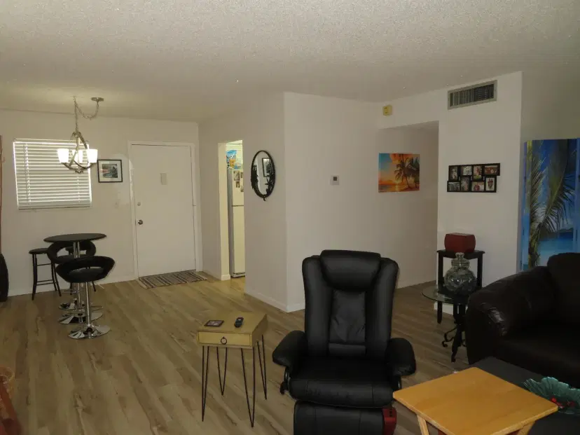 Picture of 701 Lori Drive 103, Palm Springs FL 33461