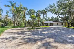 Picture of 3511 Heritage Ln, Fort Myers, FL 33908