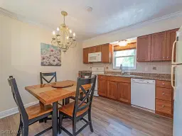 Picture of 940 3Rd St S 104, Naples, FL 34102