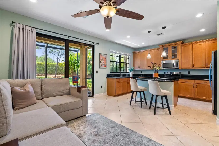 Picture of 10864 NW 72Nd Pl, Parkland FL 33076
