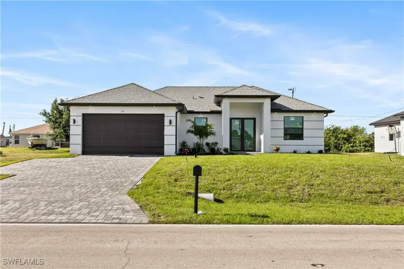 Picture of 24 Kismet Pkwy E, Cape Coral FL 33909