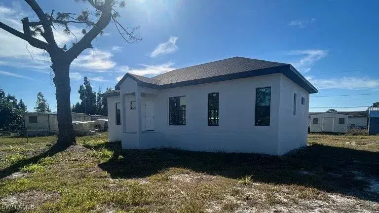 Picture of 8190 Tolles Dr, North Fort Myers FL 33917