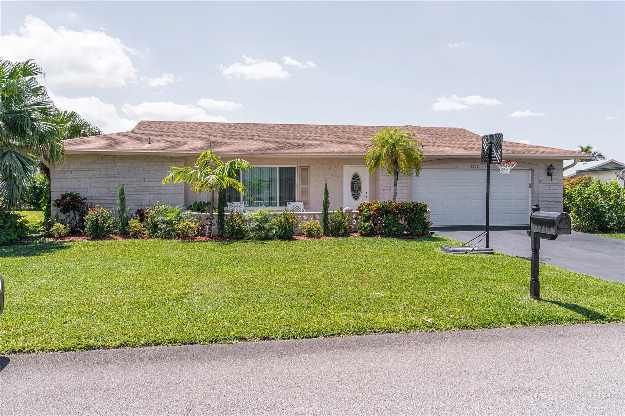 Picture of 9502 NW 74Th Ct, Tamarac, FL 33321