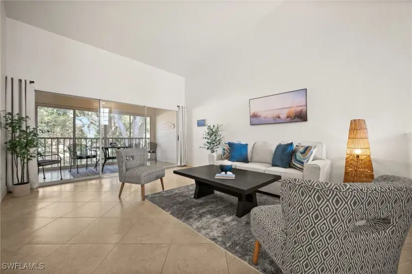Picture of 8370 Excalibur Cir J4, Naples FL 34108