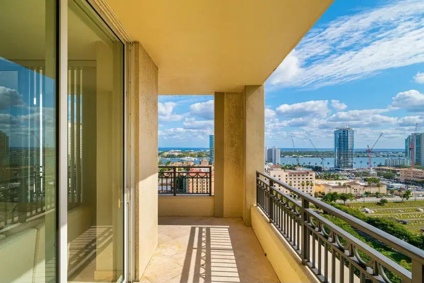 Picture of 550 Okeechobee Boulevard 1401, West Palm Beach FL 33401