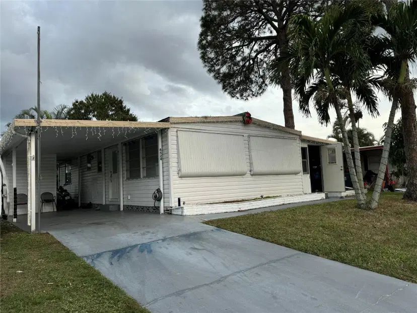 Picture of 6424 Dogwood Lane, Lantana FL 33462