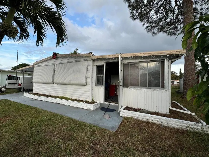 Picture of 6424 Dogwood Lane, Lantana FL 33462