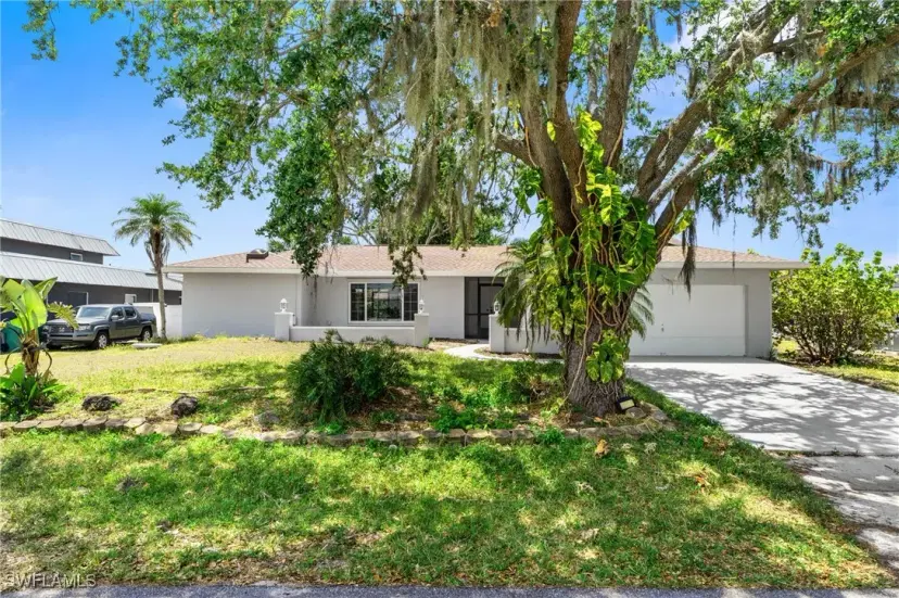 Picture of 22457 Oceanside Ave Sw, Port Charlotte FL 33952