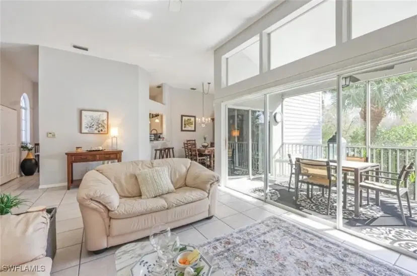 Picture of 2560 Citrus Lake Dr V201, Naples FL 34109