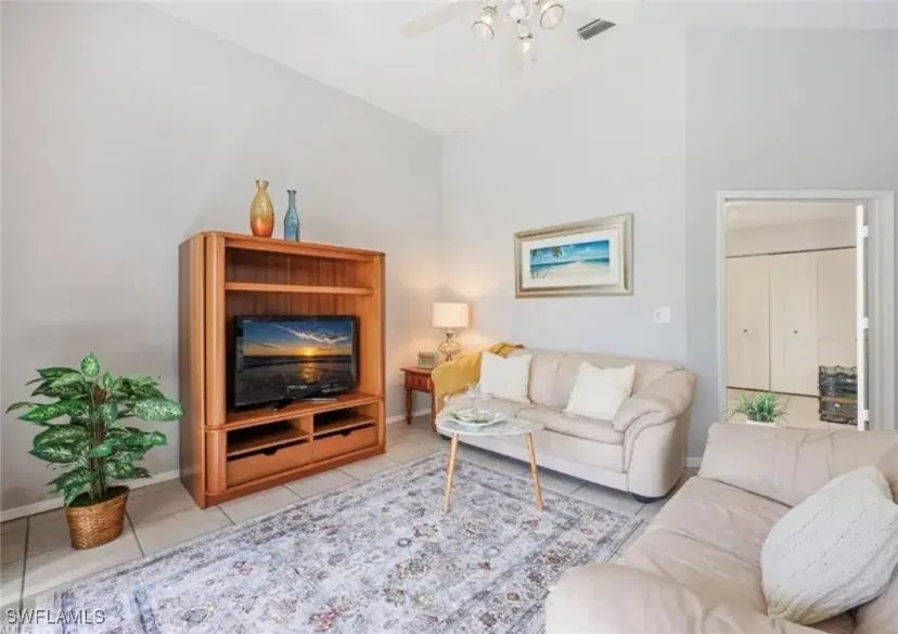 Picture of 2560 Citrus Lake Dr V201, Naples FL 34109