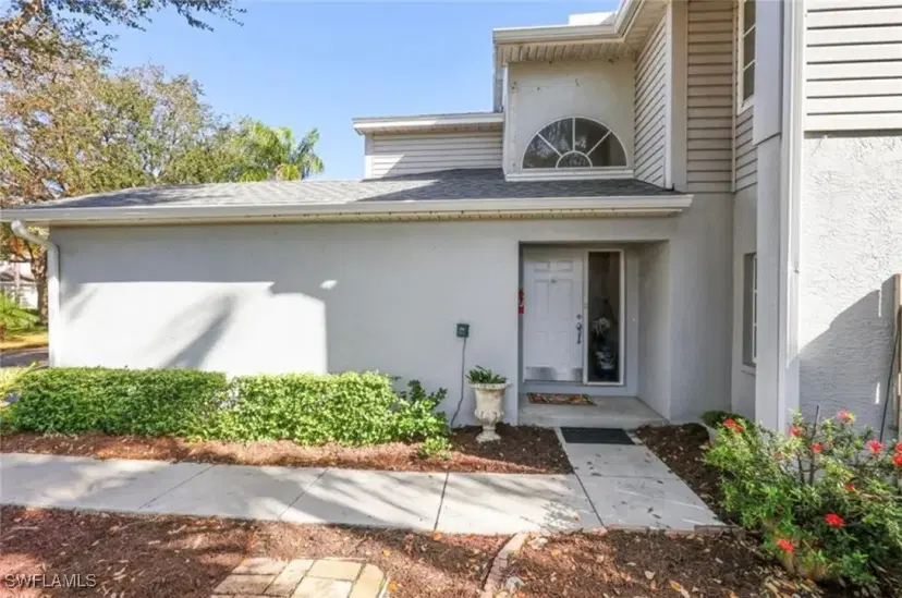 Picture of 2560 Citrus Lake Dr V201, Naples FL 34109