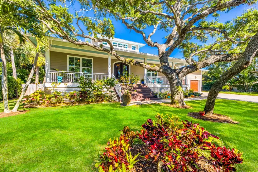 Picture of 2 Fieldway Drive, Sewalls Point FL 34996
